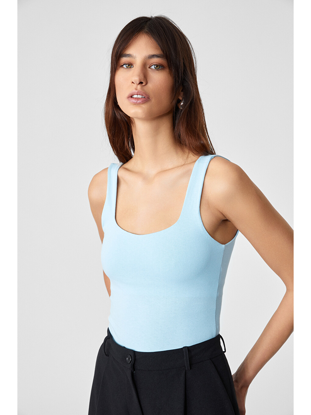 Mavi SANUKI Kadın Slim Kısa Oyuk Yaka MAVİ Bluz