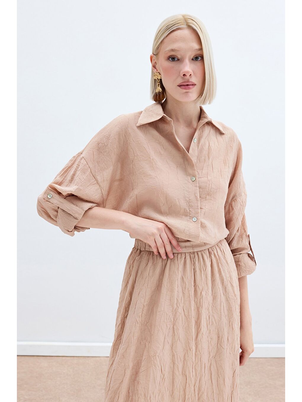 Pembe Kol Detaylı Salaş Gömlek - Pudra-5