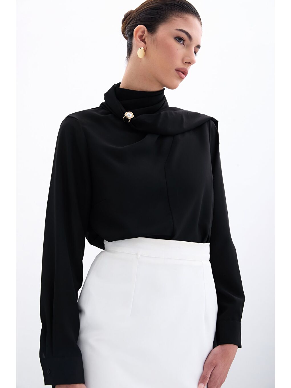 Şal Detaylı Bluz - Siyah-5