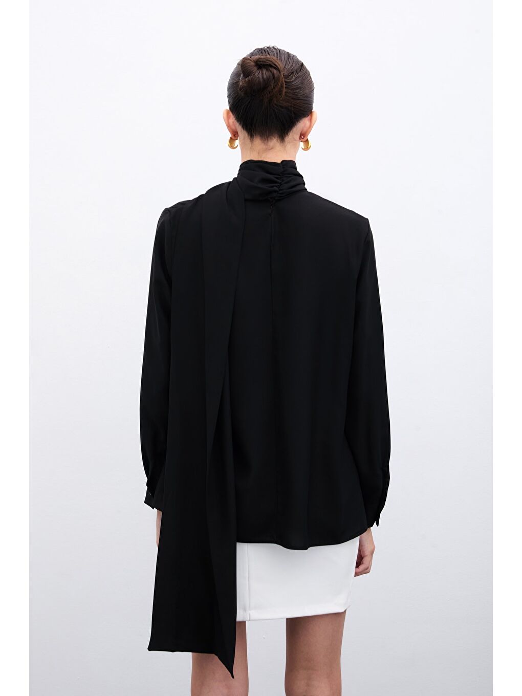 Şal Detaylı Bluz - Siyah-7