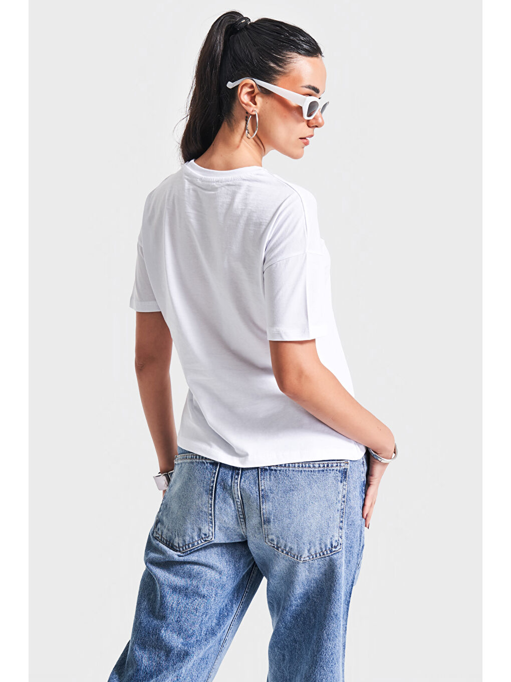 Kadın Beyaz Renk S5 Bisiklet Yaka Basic T-Shirt-1