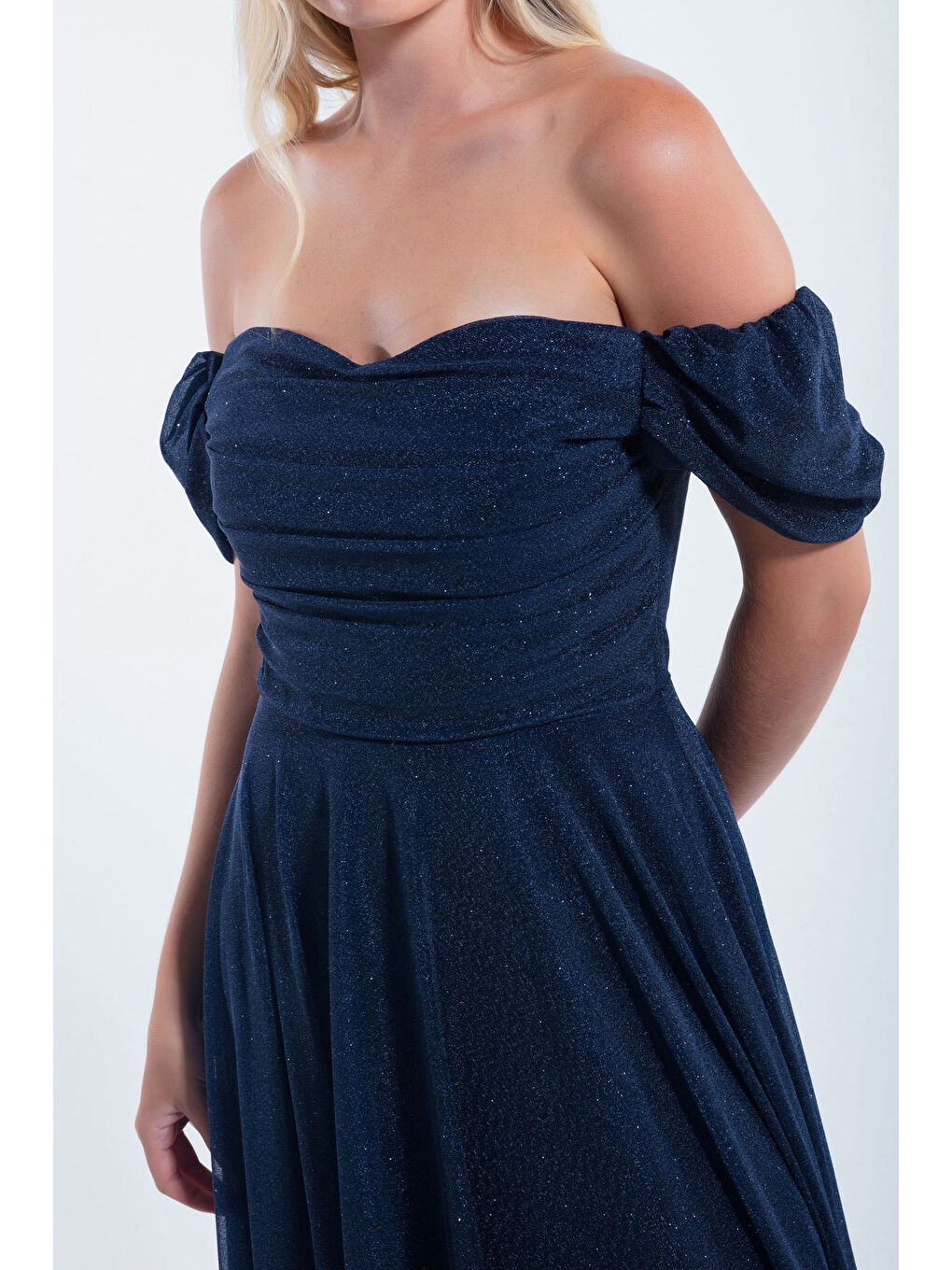 Kadın Lacivert Kayık Yaka Drapeli Uzun Simli Abiye Elbise-3