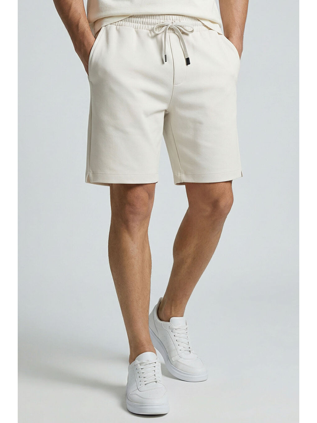 Ekru Standart Fit Basic Arka Cepli Erkek Şort - 88314