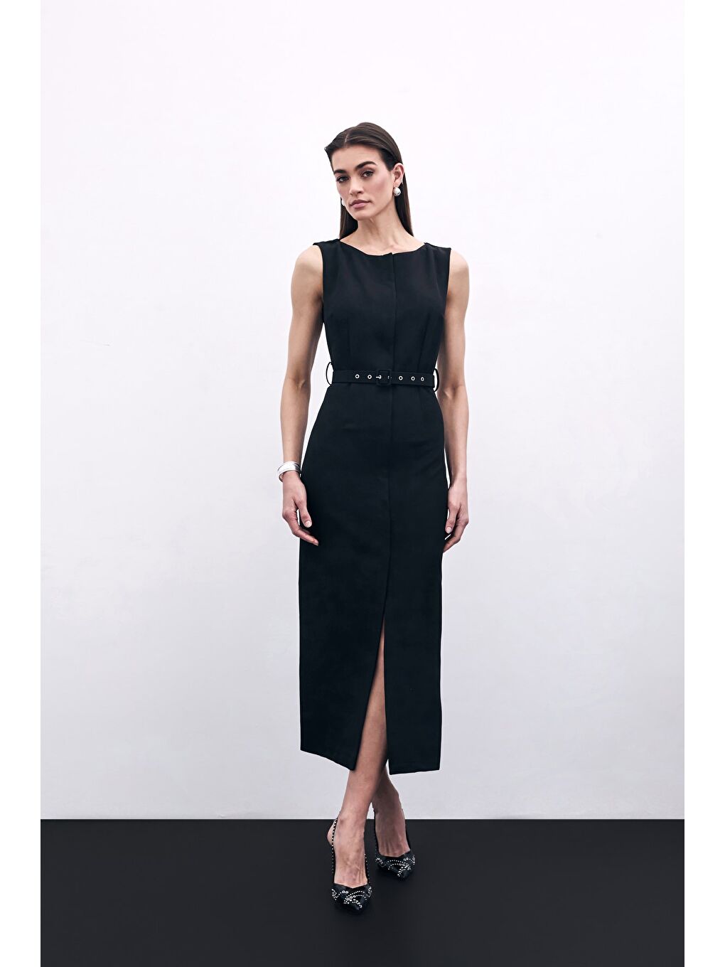 Kemerli Kalem Elbise - Siyah