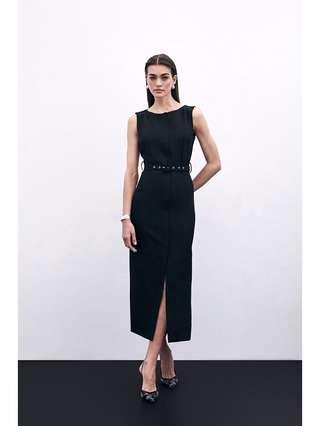 Kemerli Kalem Elbise - Siyah-1