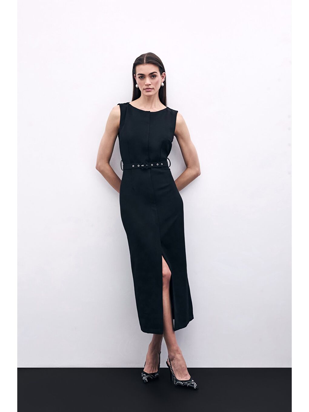 Kemerli Kalem Elbise - Siyah-3