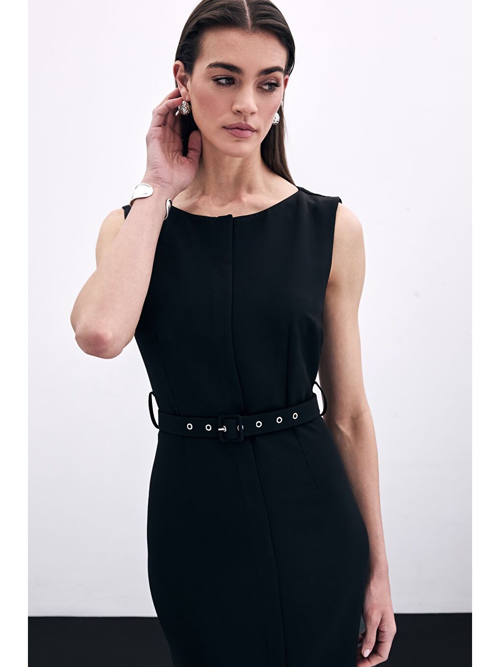 Kemerli Kalem Elbise - Siyah-5