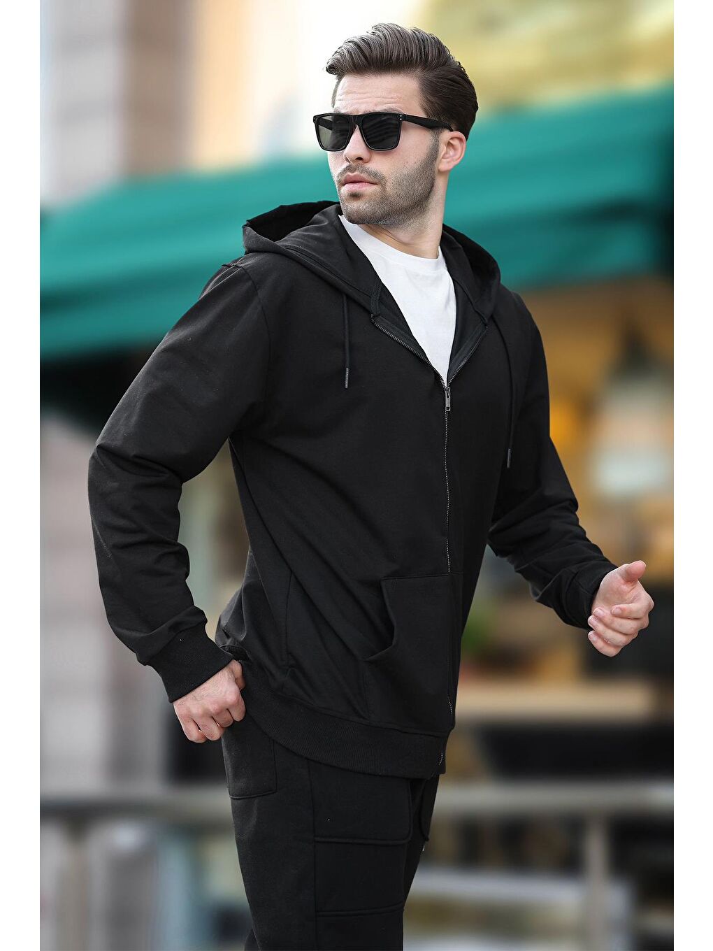 Siyah Kapüşonlu Düz Fermuarlı Erkek Hırka 7070-2