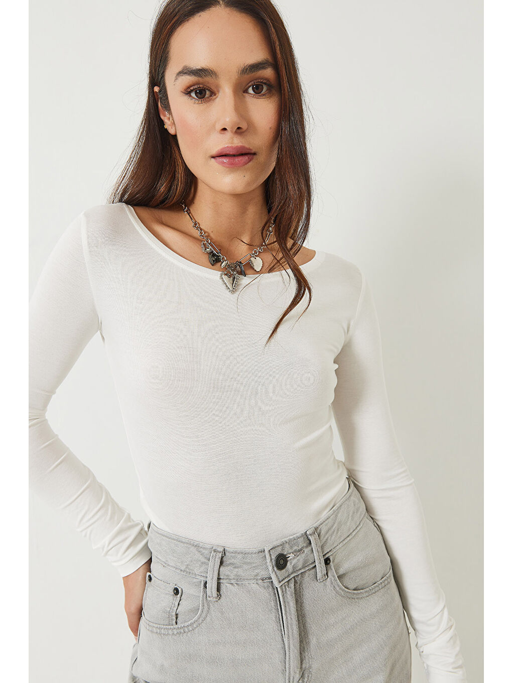 Beyaz Kadın Oval Yaka Uzun Kollu Slim Fit Saran Modal Basic Bluz-2