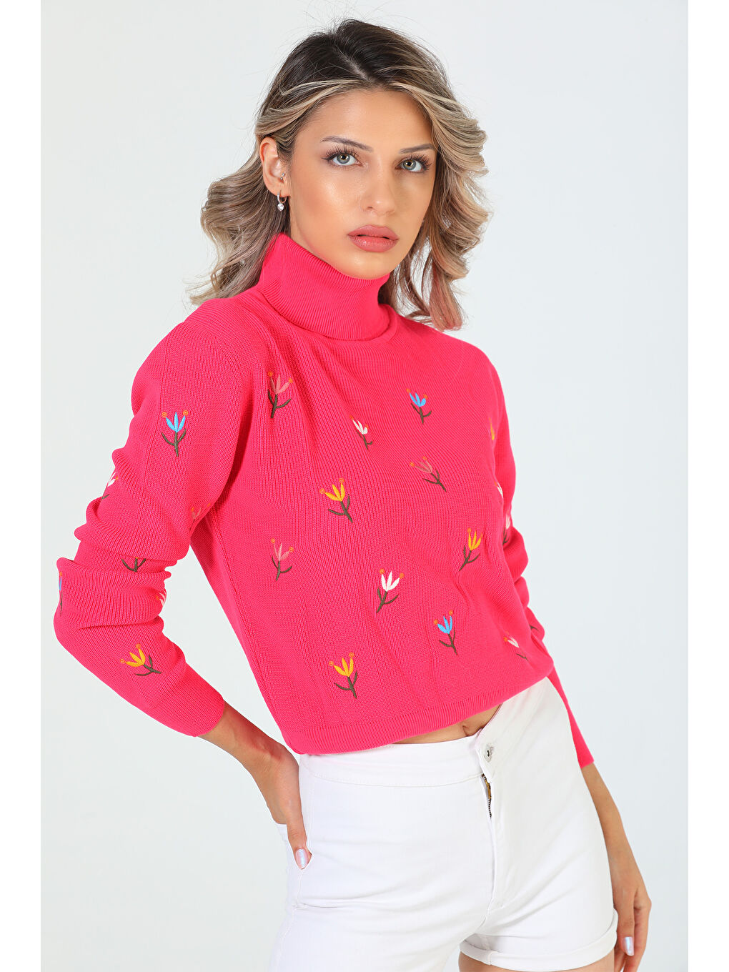 Fuşya Kadın Çiçek Nakışlı Balıkçı Yaka Triko Bluz