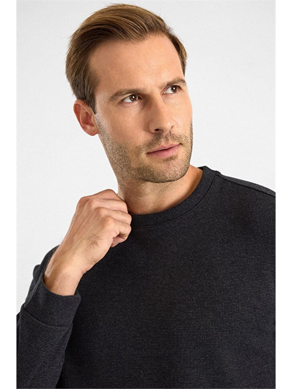 Siyah Regular Düz Bisiklet Yaka Sweatshirt-1