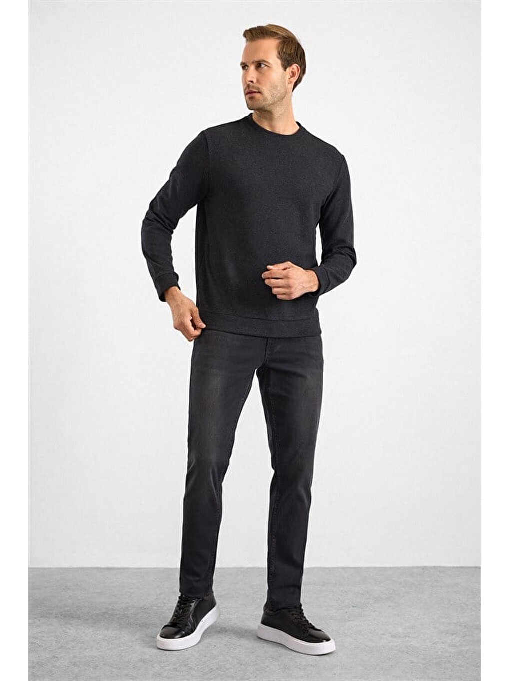 Siyah Regular Düz Bisiklet Yaka Sweatshirt-3