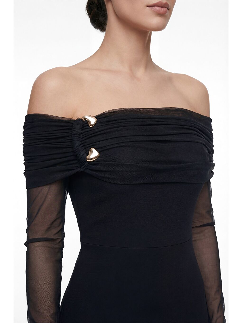 Kadın Siyah Yakası Aksesuar Detay Maxi Elbise-2