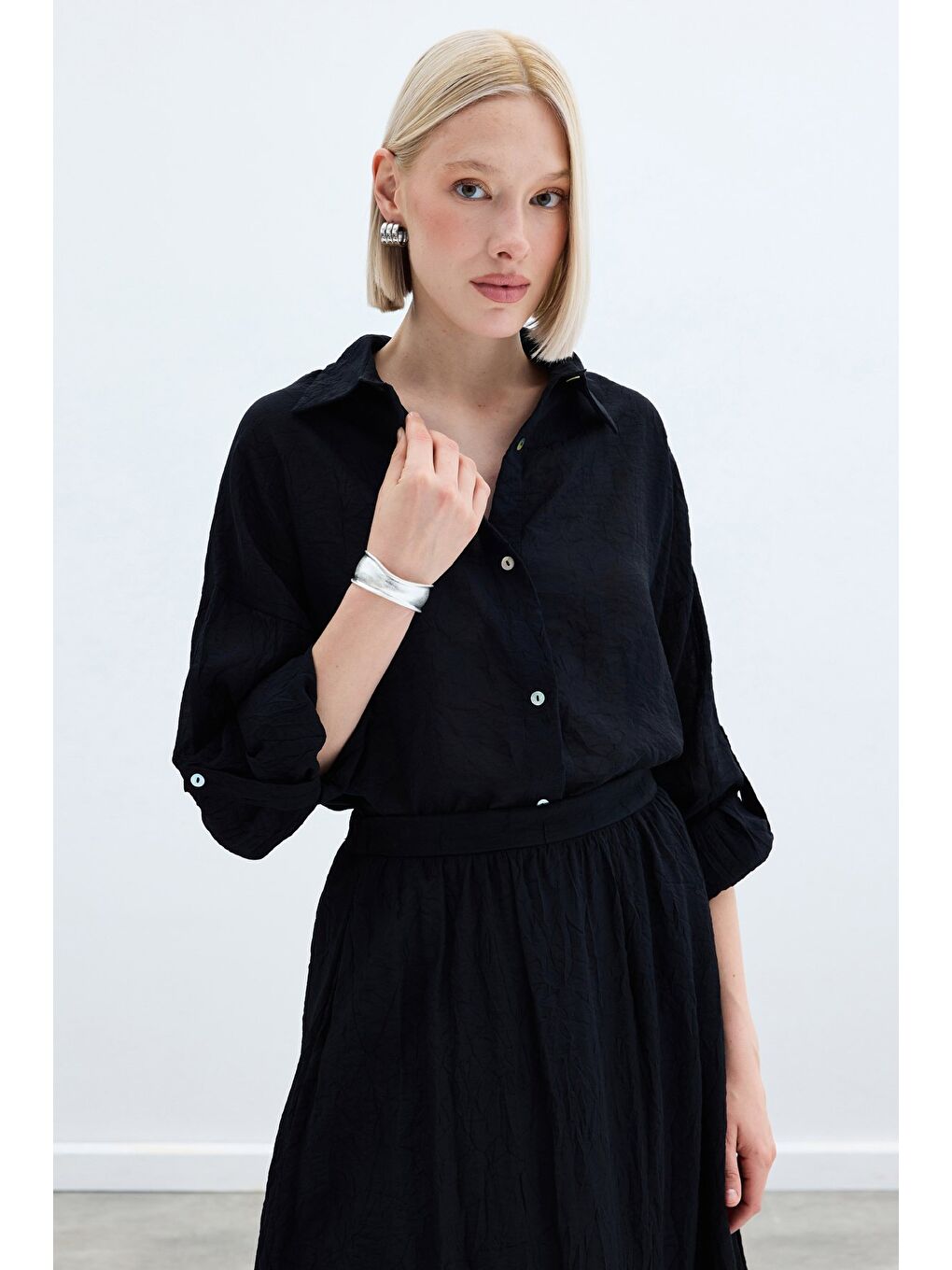 Kol Detaylı Salaş Gömlek - Siyah-4