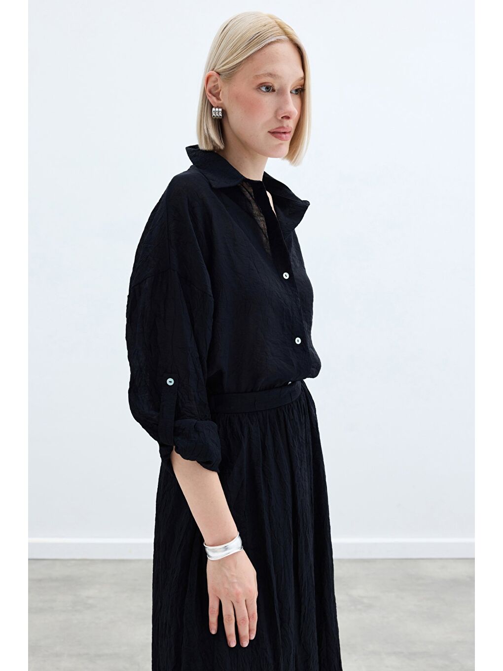 Kol Detaylı Salaş Gömlek - Siyah-5