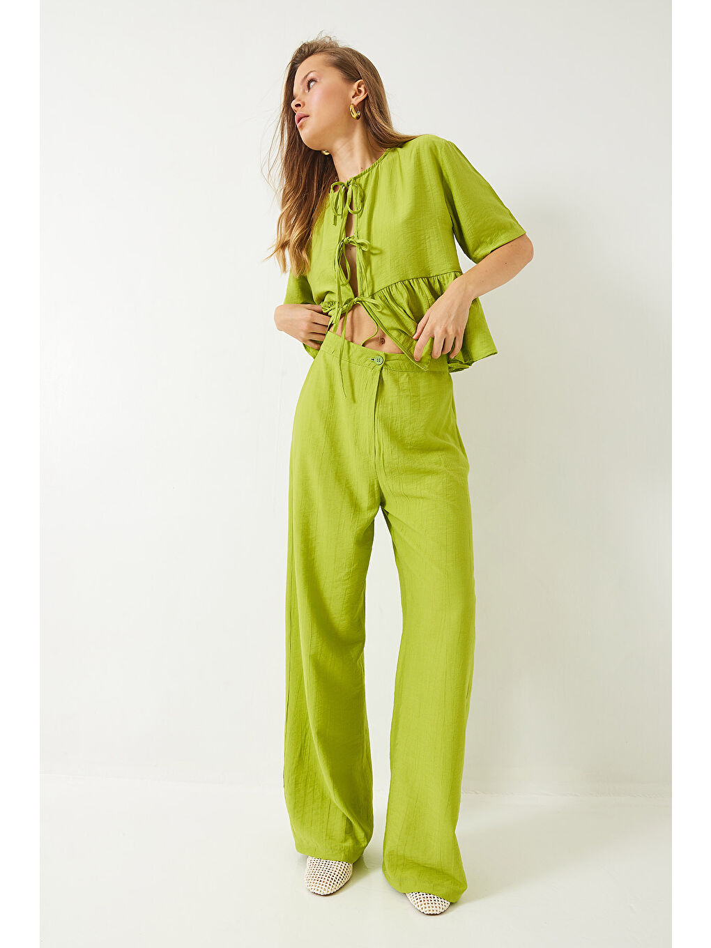 Yeşil Kadın Bağlama Detaylı Kısa Kollu Bluz Pantolon Alt-Üst Takım-2