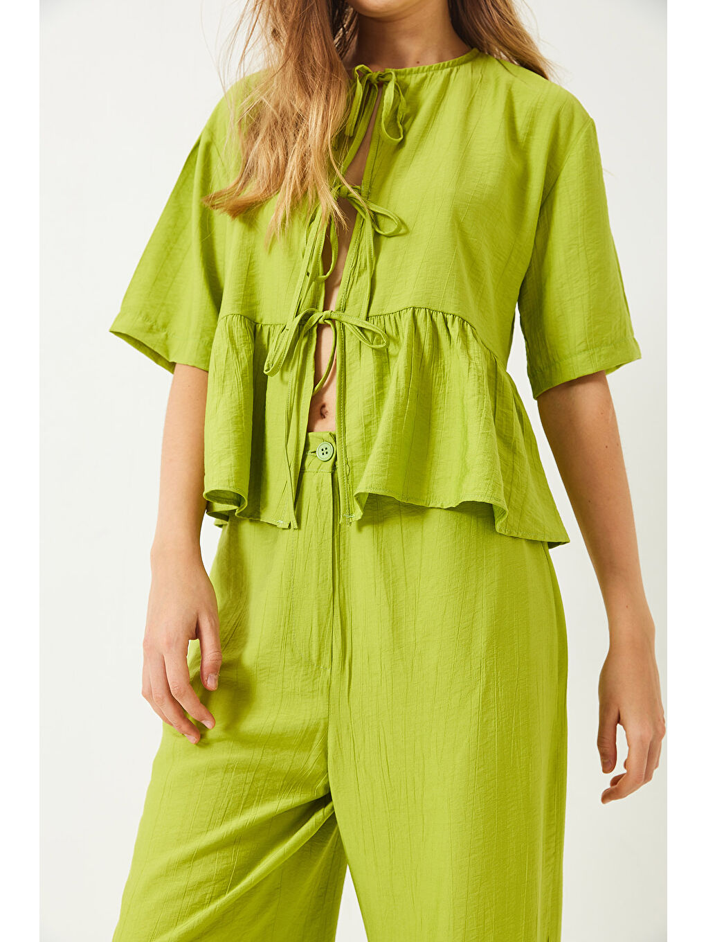 Yeşil Kadın Bağlama Detaylı Kısa Kollu Bluz Pantolon Alt-Üst Takım-5