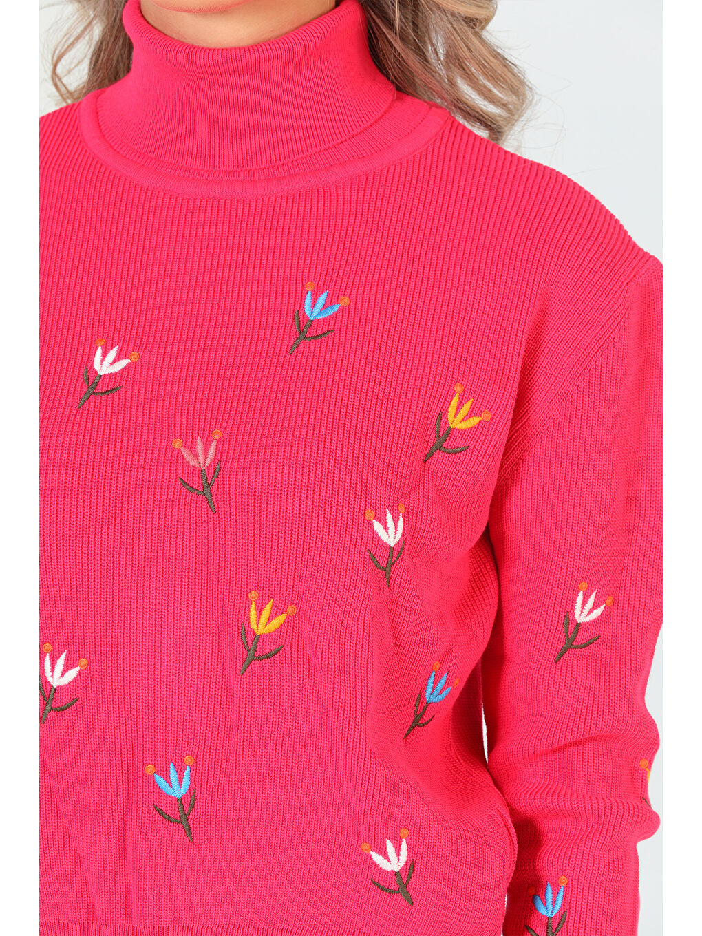 Fuşya Kadın Çiçek Nakışlı Balıkçı Yaka Triko Bluz-5