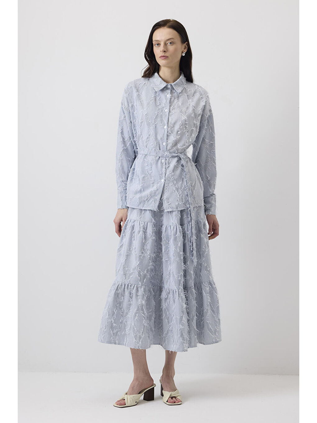 İndigo Püsküllü Gömlek Etek Takım