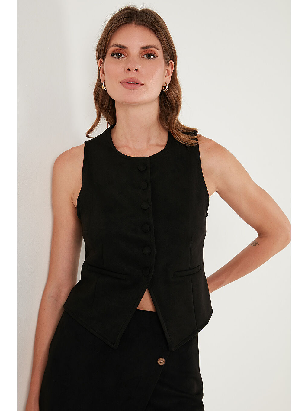 Siyah Fitted Fit Bisiklet Yaka Düğmeli Yumuşak Dokulu Yelek 5866435-2