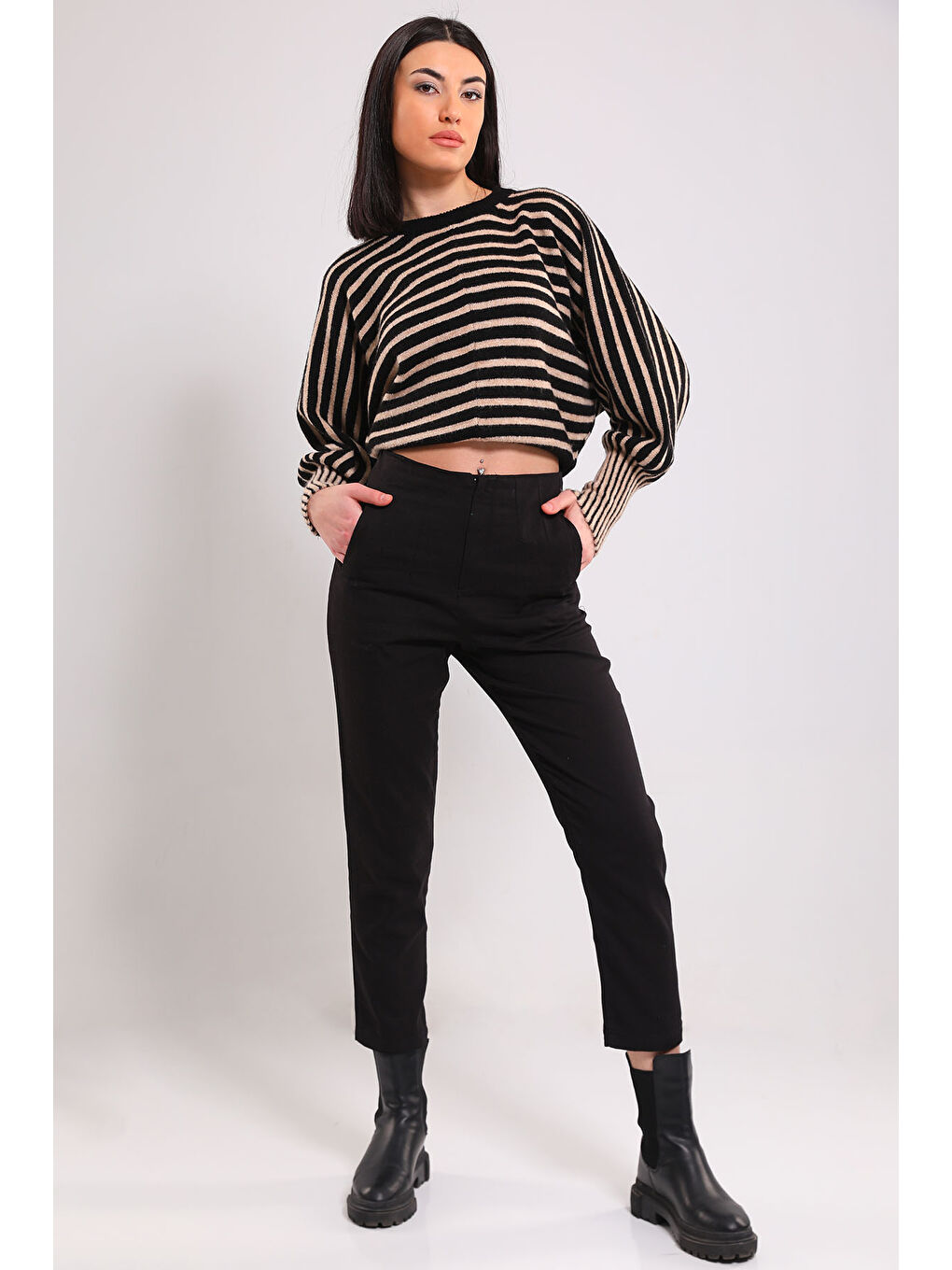 Siyah Kadın Boru Paça Pantolon-2