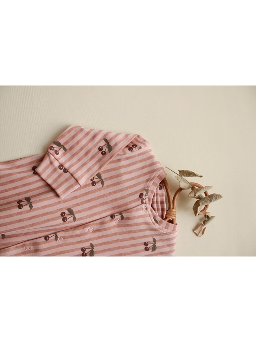 Bej Stripe Cherry Serisi Tulum-7