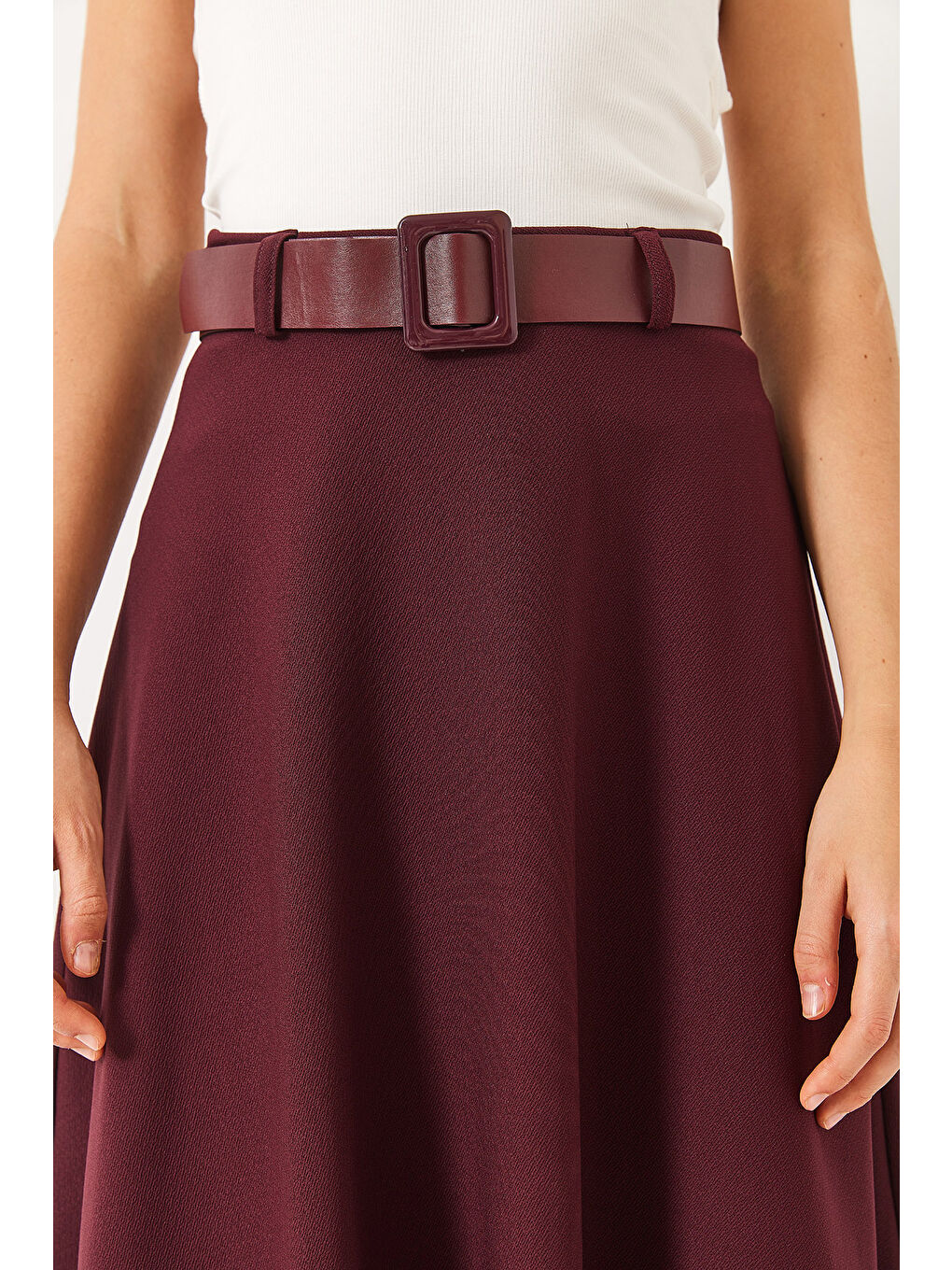 Bordo Kadın Kemerli Kloş Örme Maxi Boy Etek-5