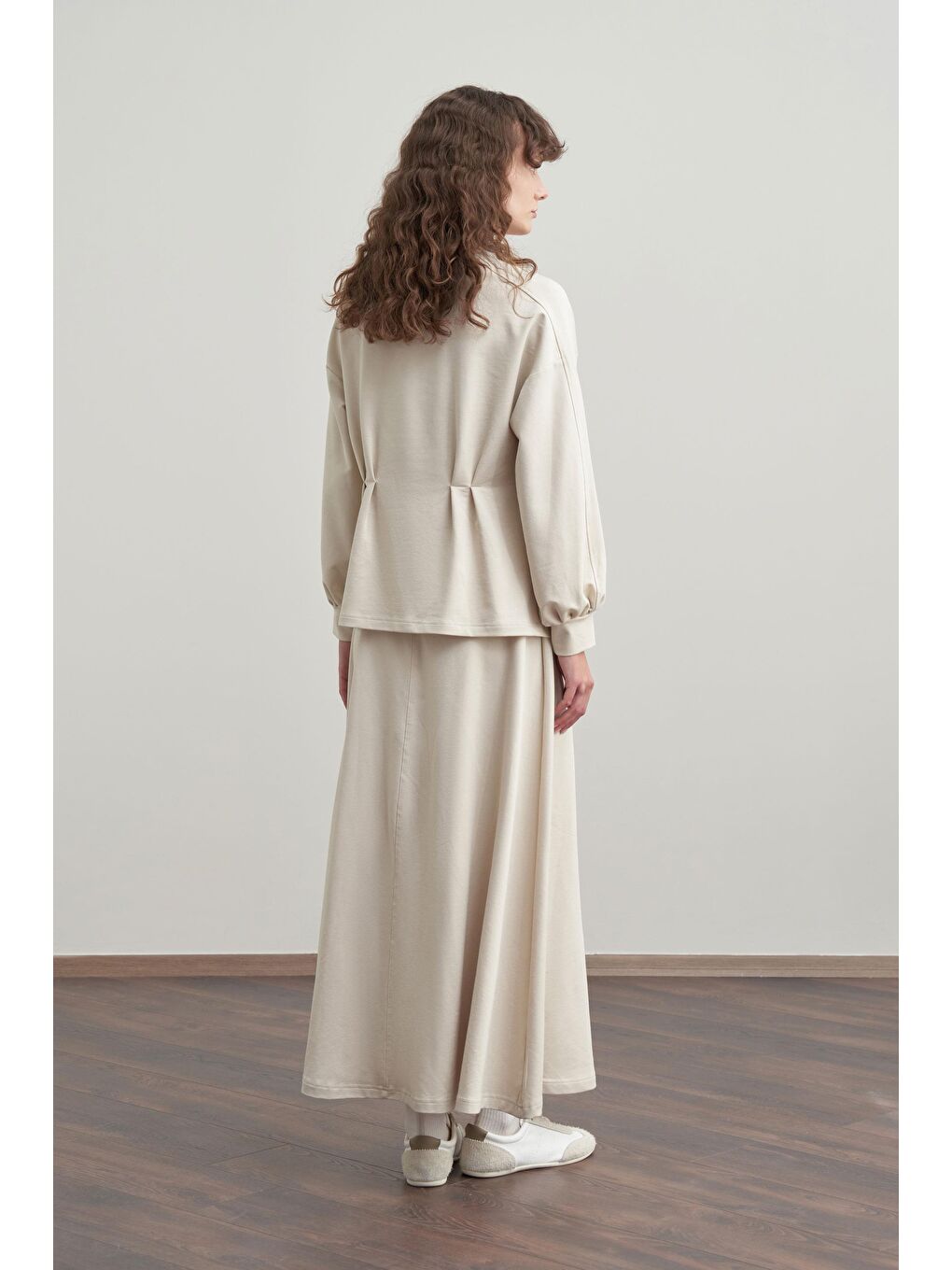 Bej Taş-Yumuşak Dokulu Pile Detaylı Etekli Takım-2