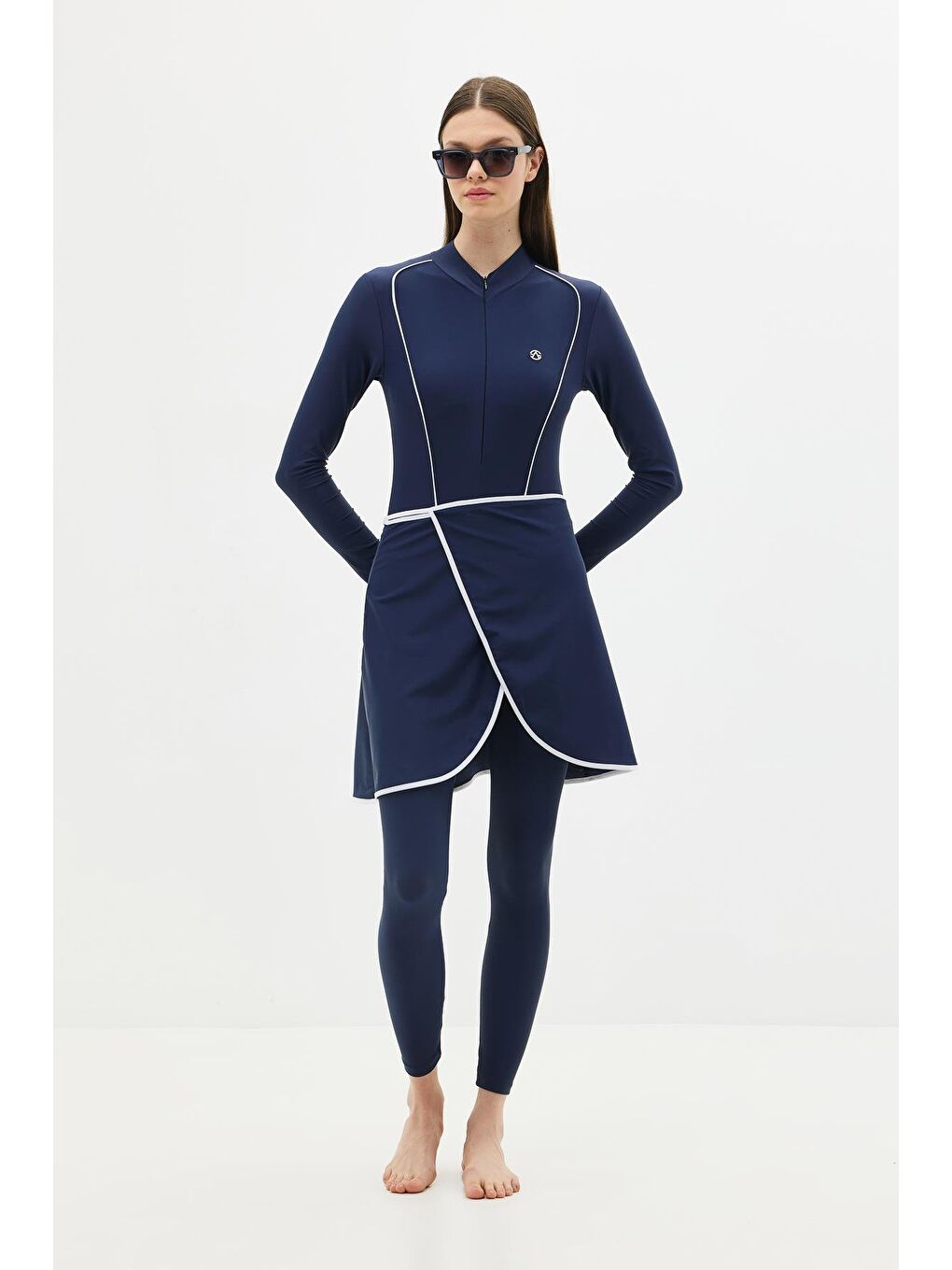 Etekli Taytlı Tam Kapalı Tesettür Mayo C13059 Lacivert/Beyaz-2