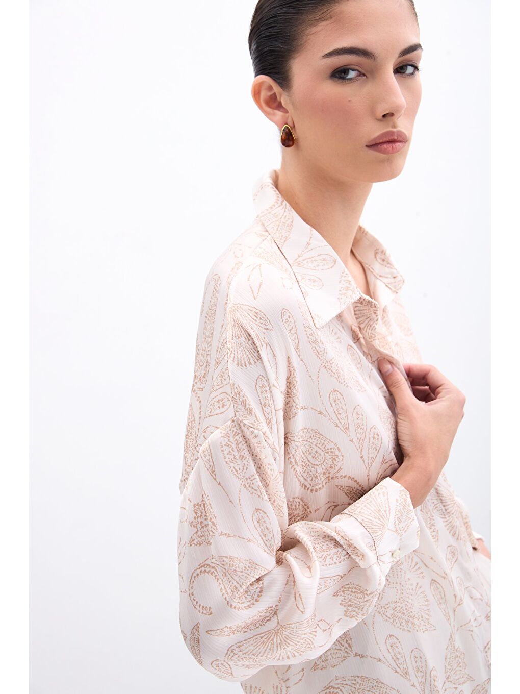 Desenli Saten Gömlek - Bej-6