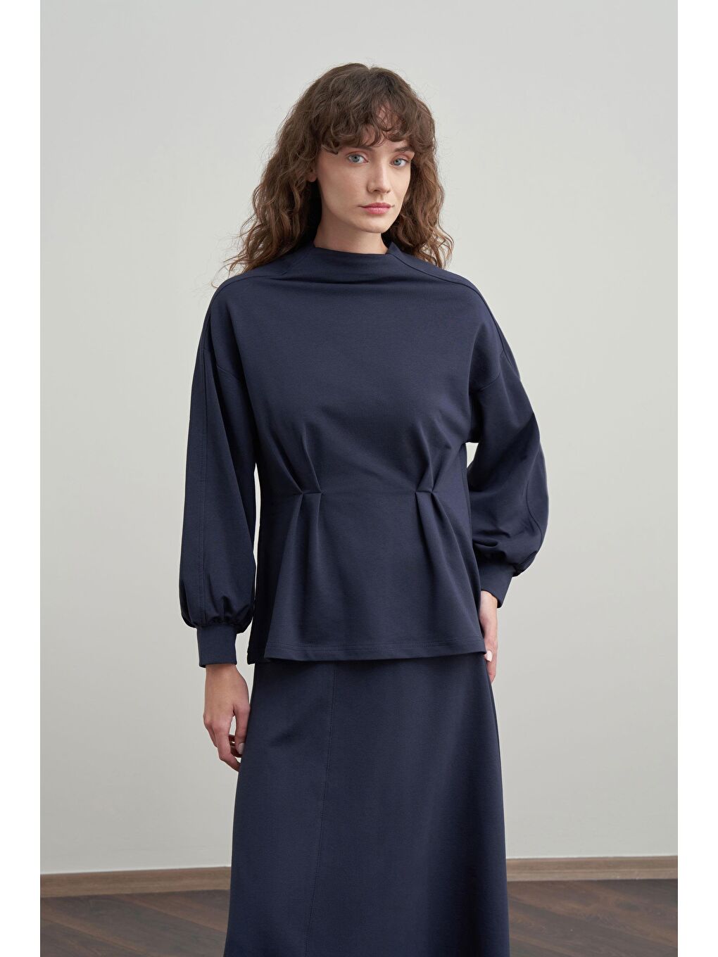 Lacivert-Yumuşak Dokulu Pile Detaylı Etekli Takım-3