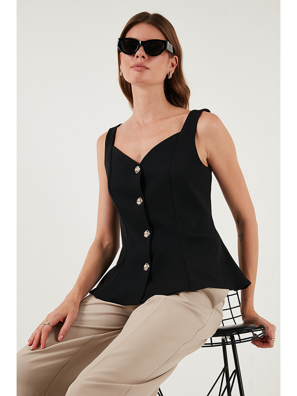 Siyah Fitted Fit V Yaka Düğmeli Yelek 611FYL145