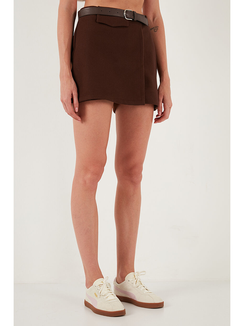 Kahverengi Pamuk Karışımlı Relaxed Fit Yüksek Bel Mini Boy Kadın Şort Etek 611SR0037-4