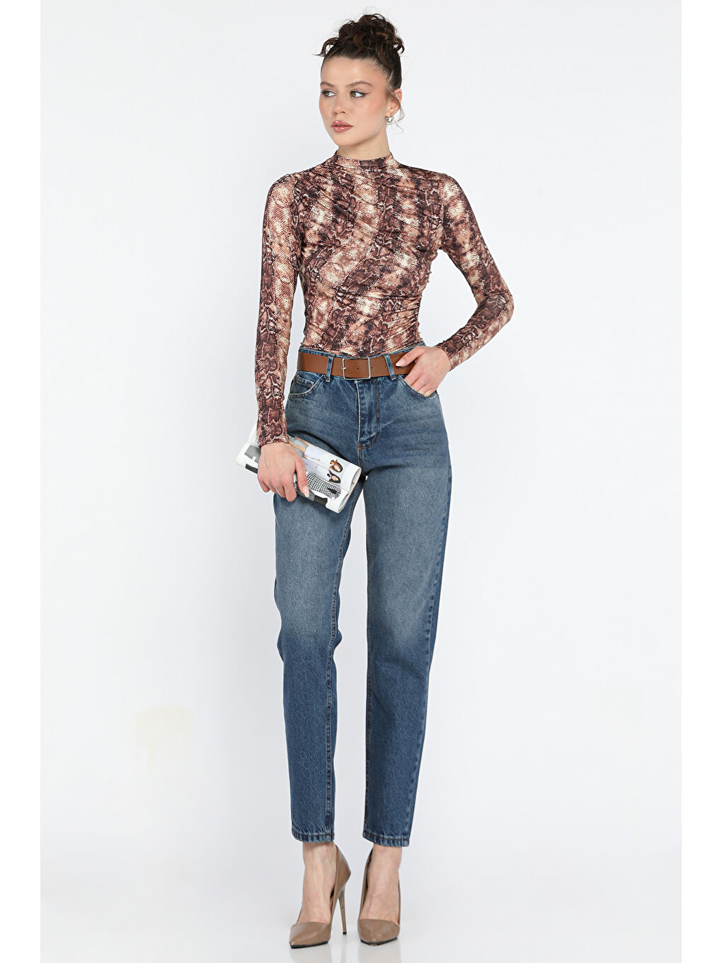 Mavi Kadın Kemer Detaylı Mom Jean Pantolon