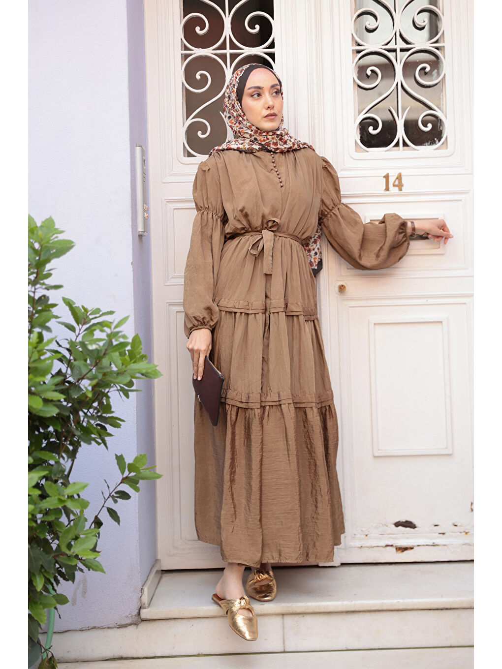 Kadın Kolu Lastik Detaylı Elbise Kahverengi