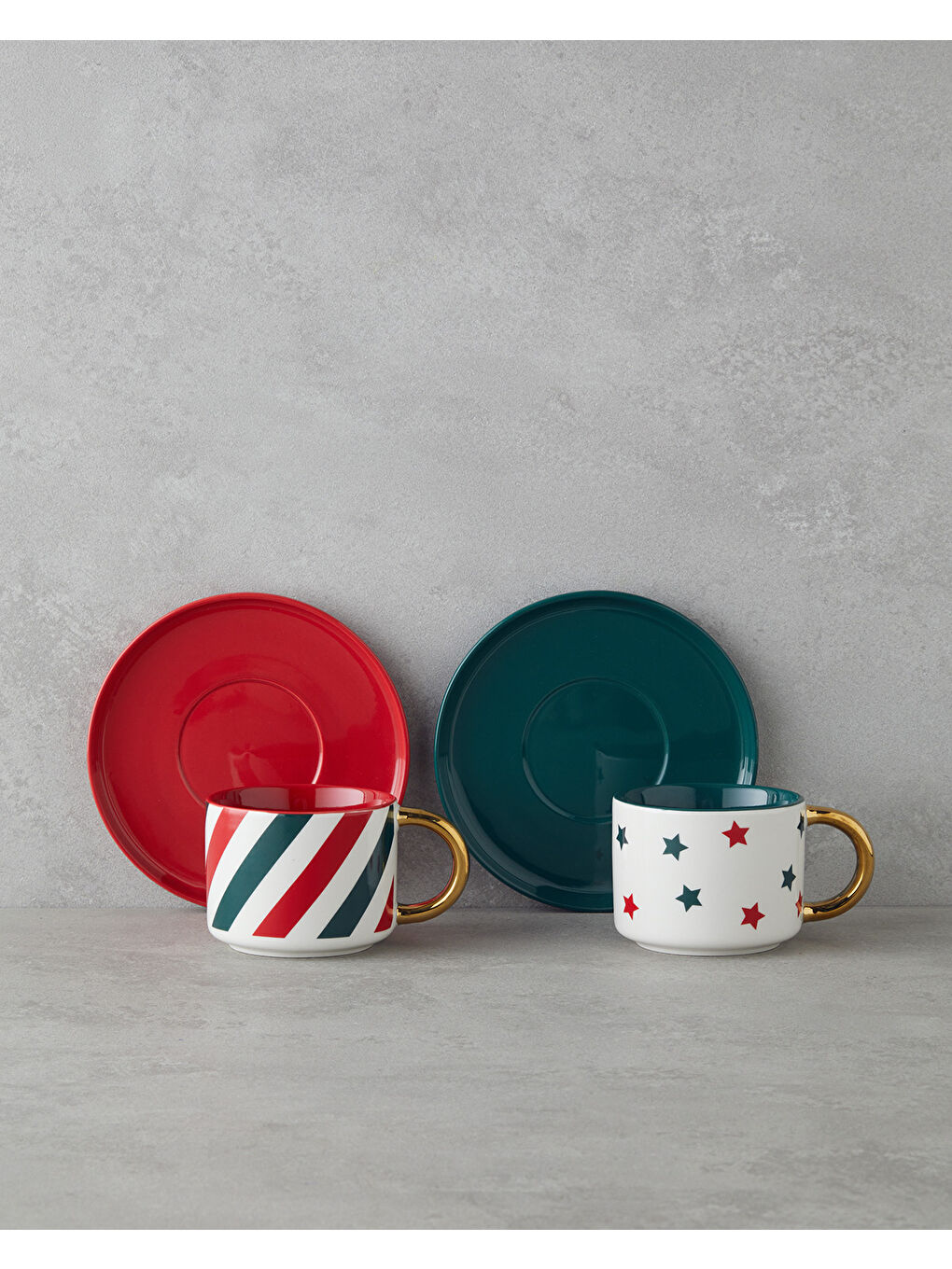 Holiday Shine New Bone China 4 Parça 2 Kişilik Çay Fincanı Takımı 200 ml Kırmızı-Yeşil-Gold