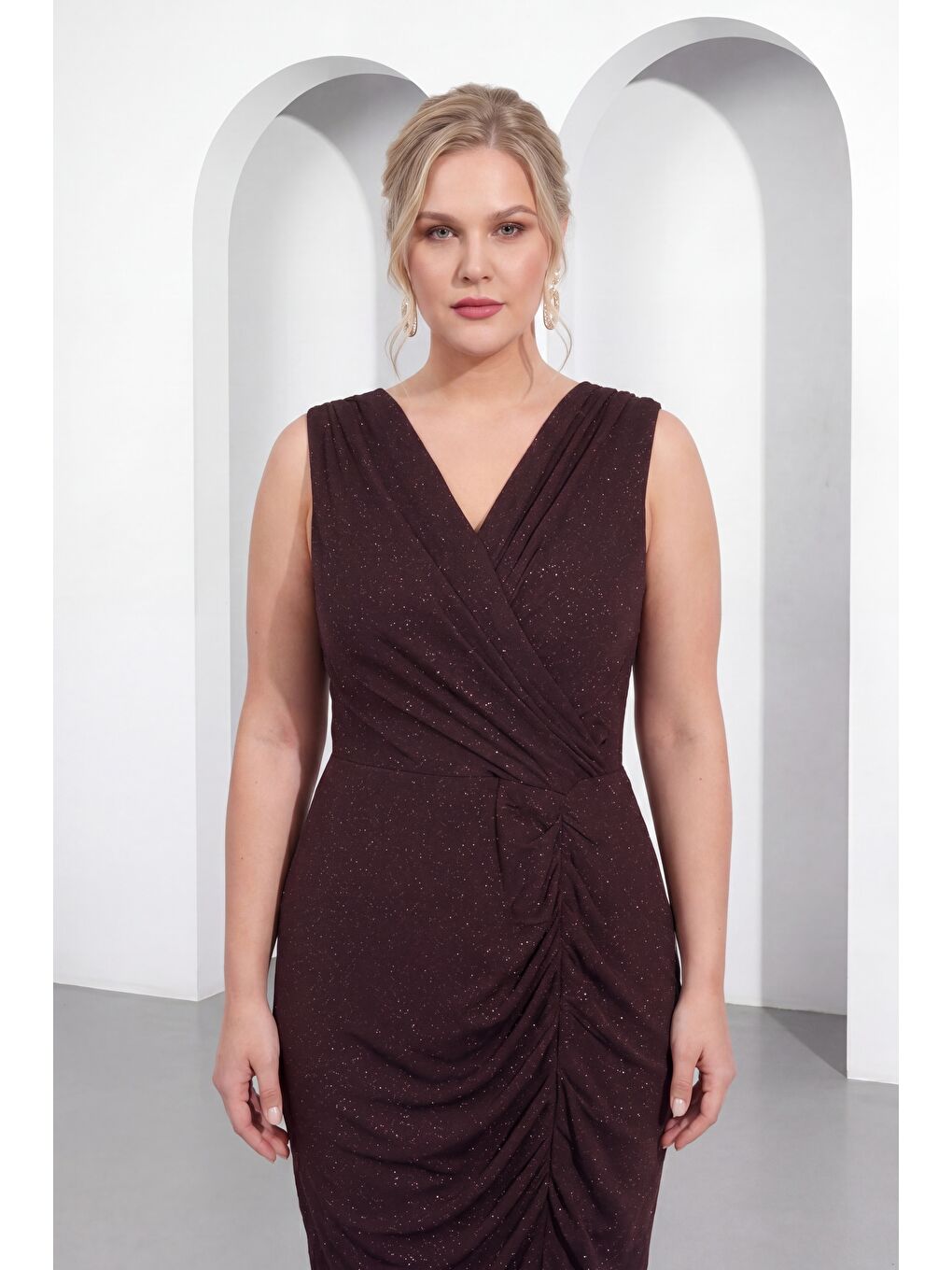 Kadın Kahverengi Kruvaze Yaka Simli Büyük Beden Midi Abiye Elbise-2