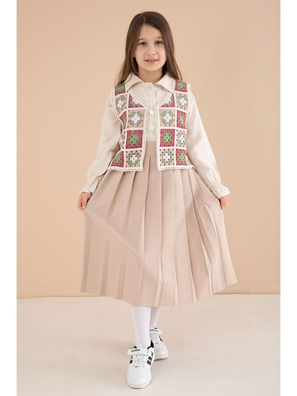 Kahverengi Çiçek Desen Örgü Süveterli Gömlekli Kız Çocuk Etekli 3lü Takım 23583-2