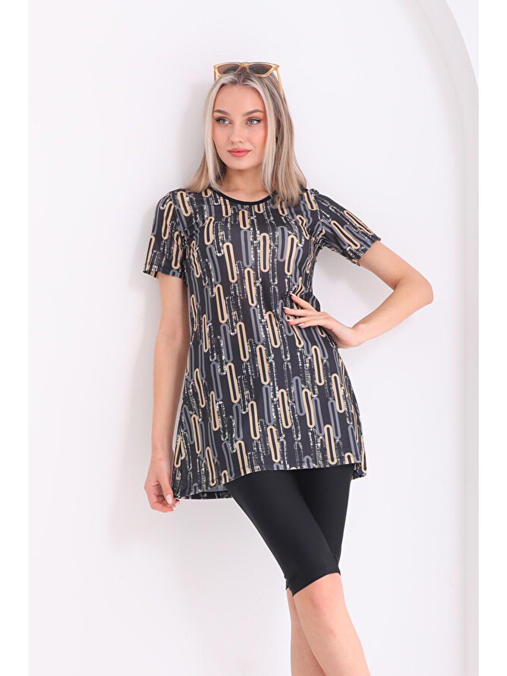 Elastanlı Yarı Kapalı Mayo 2415 Helen Siyah