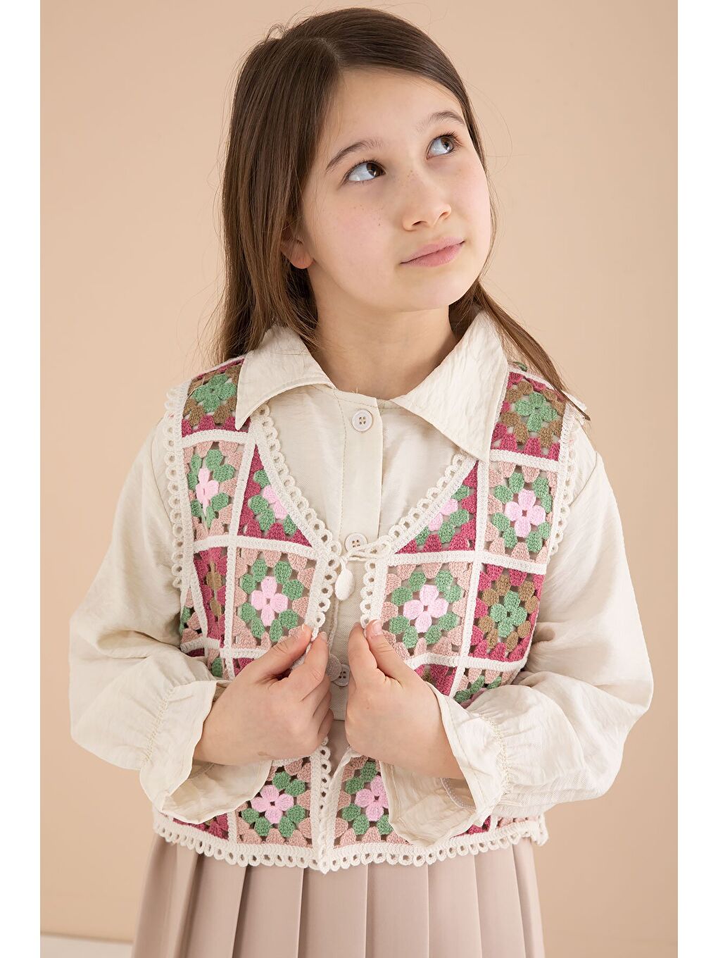 Kahverengi Çiçek Desen Örgü Süveterli Gömlekli Kız Çocuk Etekli 3lü Takım 23583-4