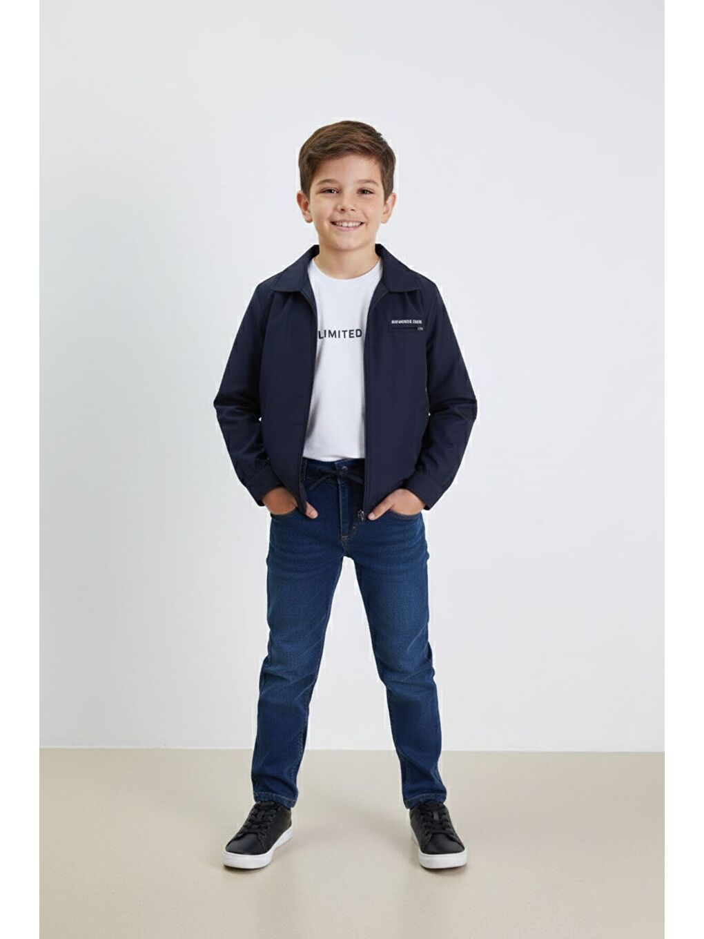 Lacivert Yazılı Ceketli Jean Pantolonlu Erkek Çocuk 3lü Takım 23374-2