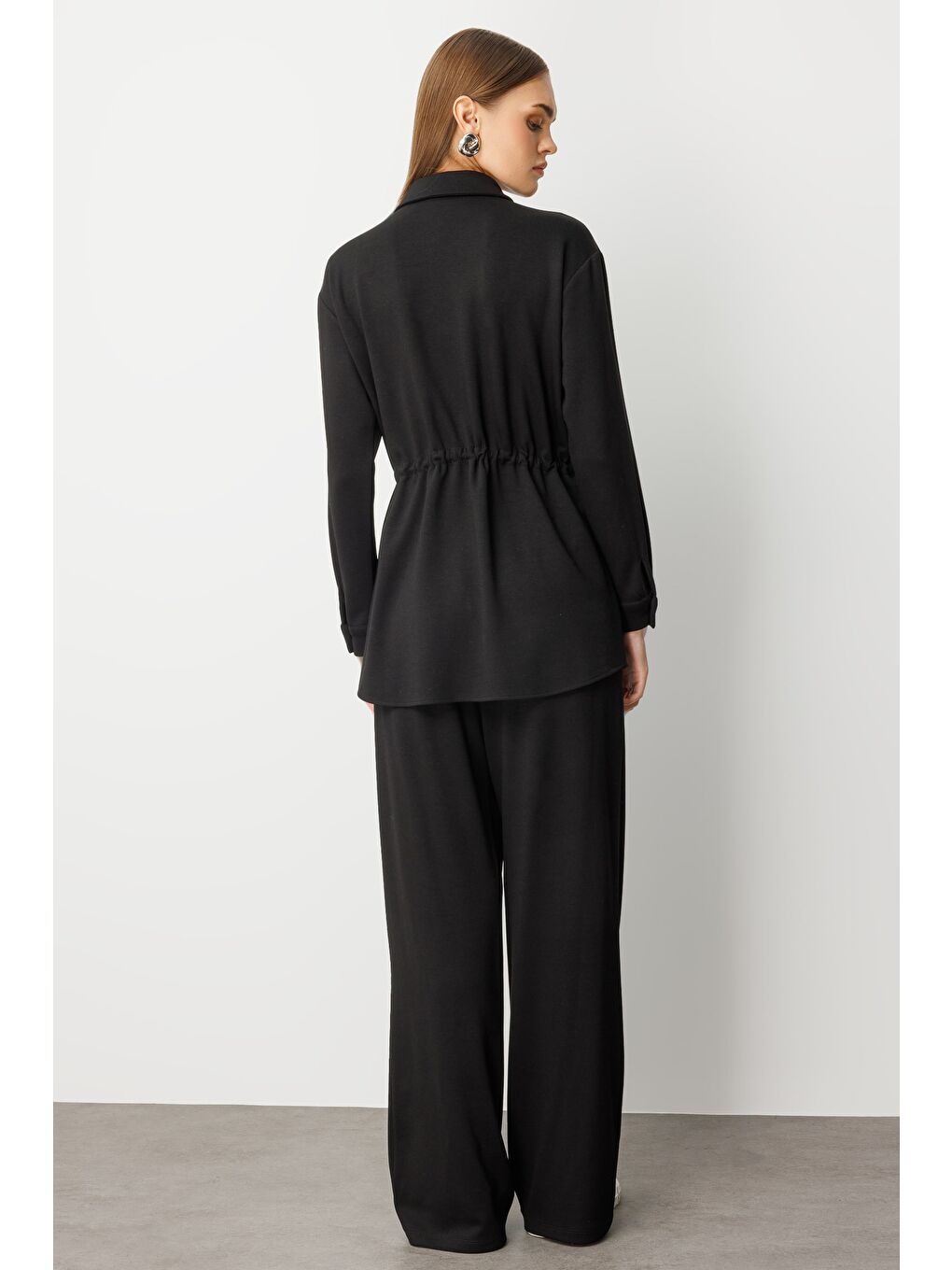 Beli İp Büzgülü Yumuşak Dokulu Siyah Tunik-4