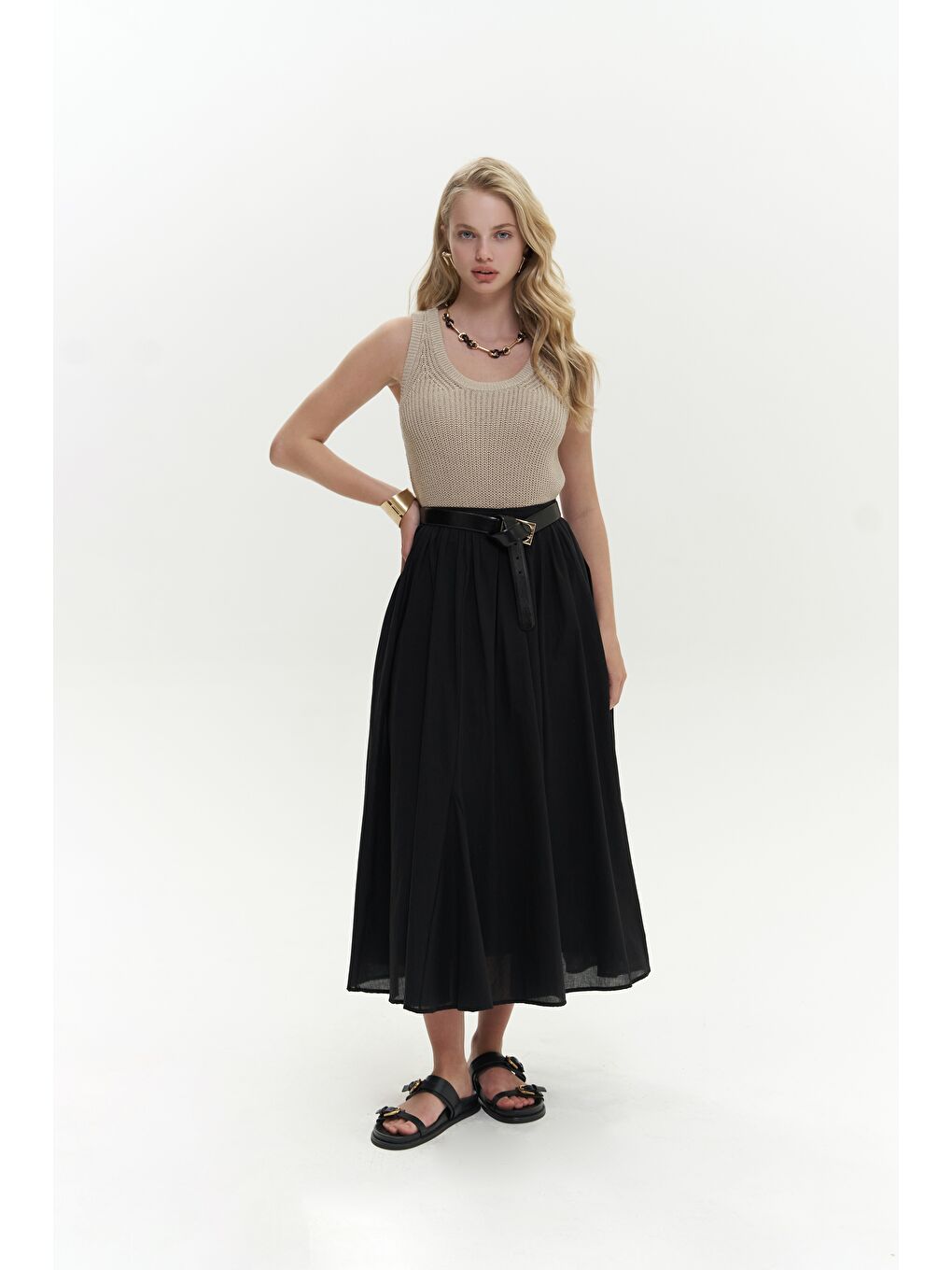 Canti Triko Yırtmaç Detay Kolsuz Bej Süveter-1