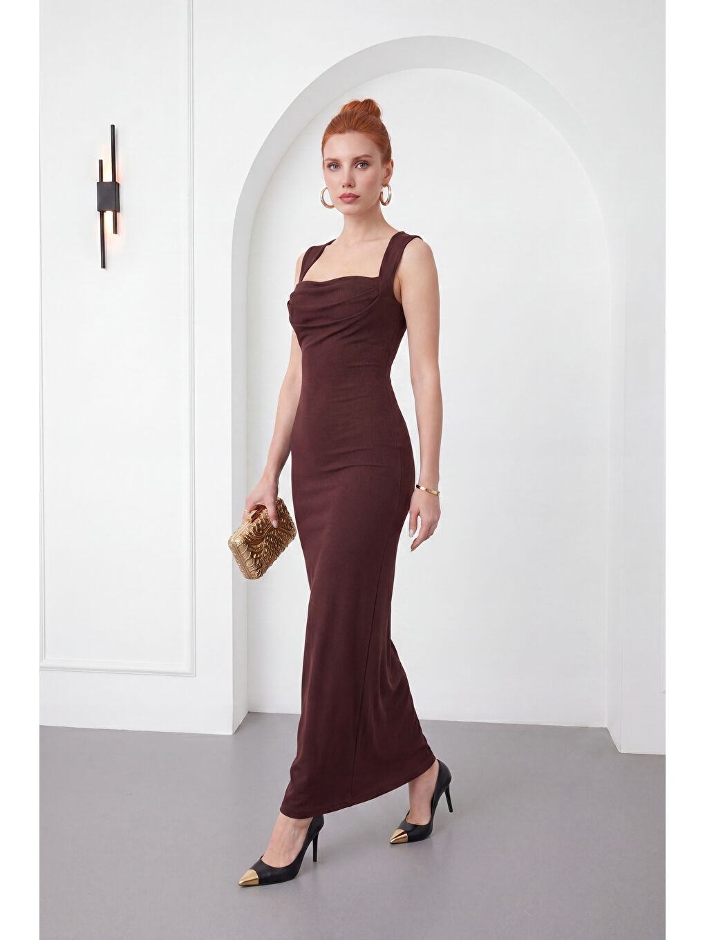 Kadın Kahverengi Kare Yaka Kolsuz Krep Davet Elbisesi-1