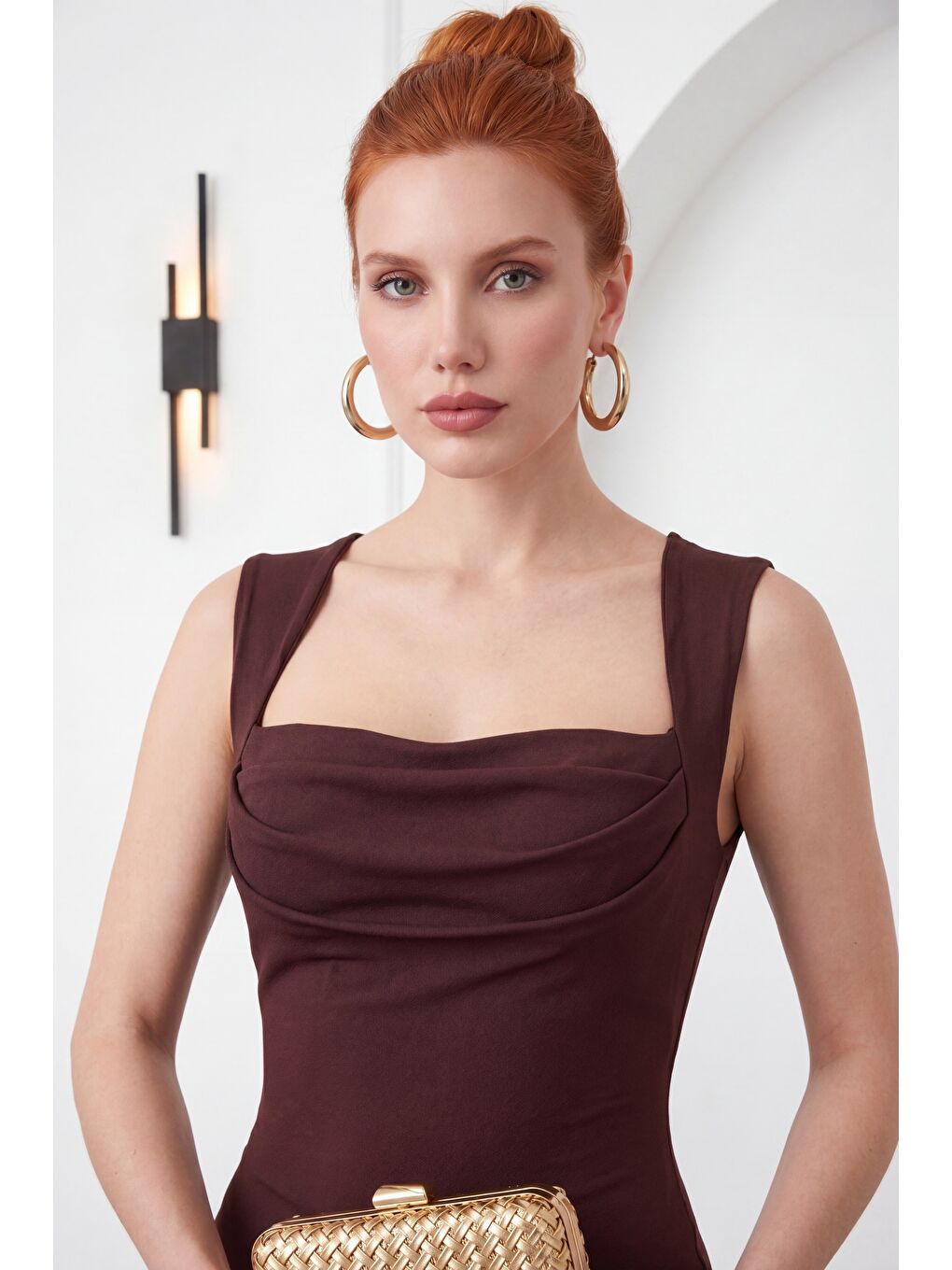 Kadın Kahverengi Kare Yaka Kolsuz Krep Davet Elbisesi-2