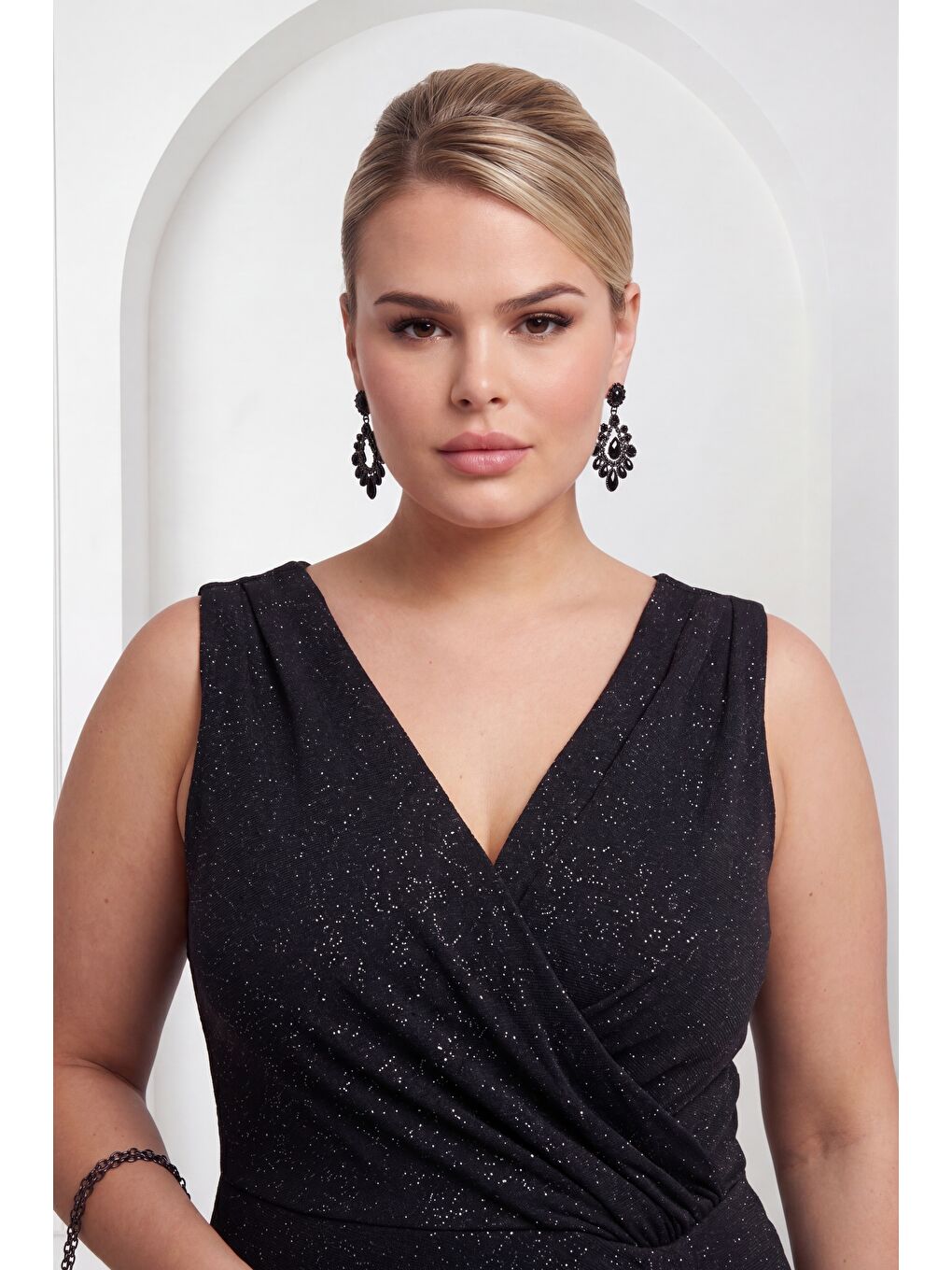 Kadın Siyah Kruvaze Yaka Simli Büyük Beden Midi Abiye Elbise-2