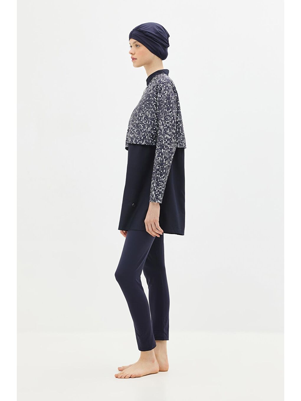 Modern Desen Detaylı Tam Kapalı Tesettür Mayo 4111 Lacivert/Beyaz-3