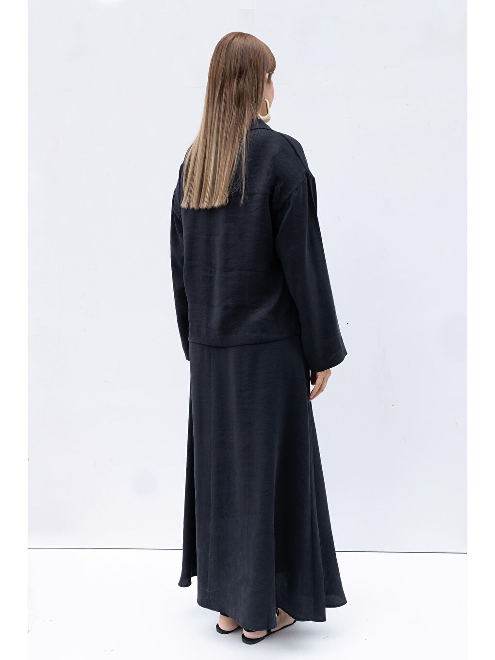 Antrasit-V Yakalı Modal Etekli Takım-3