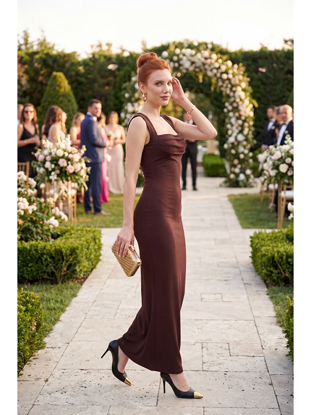 Kadın Kahverengi Kare Yaka Kolsuz Krep Davet Elbisesi-4