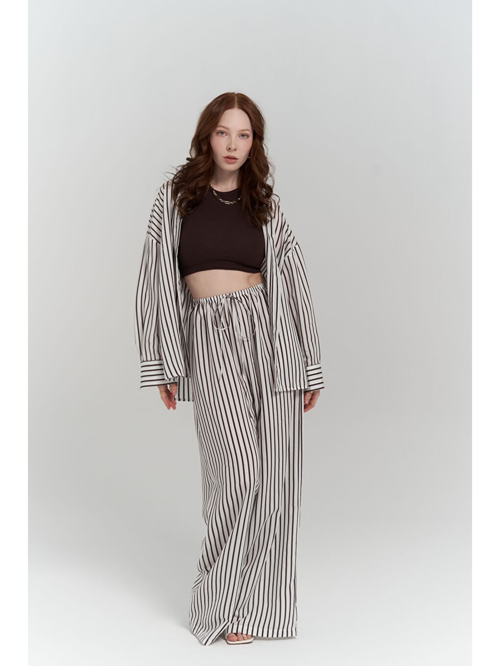 Kahverengi Beatrix Kahve Çizgili Ekru Gömlek Pantolon Takım